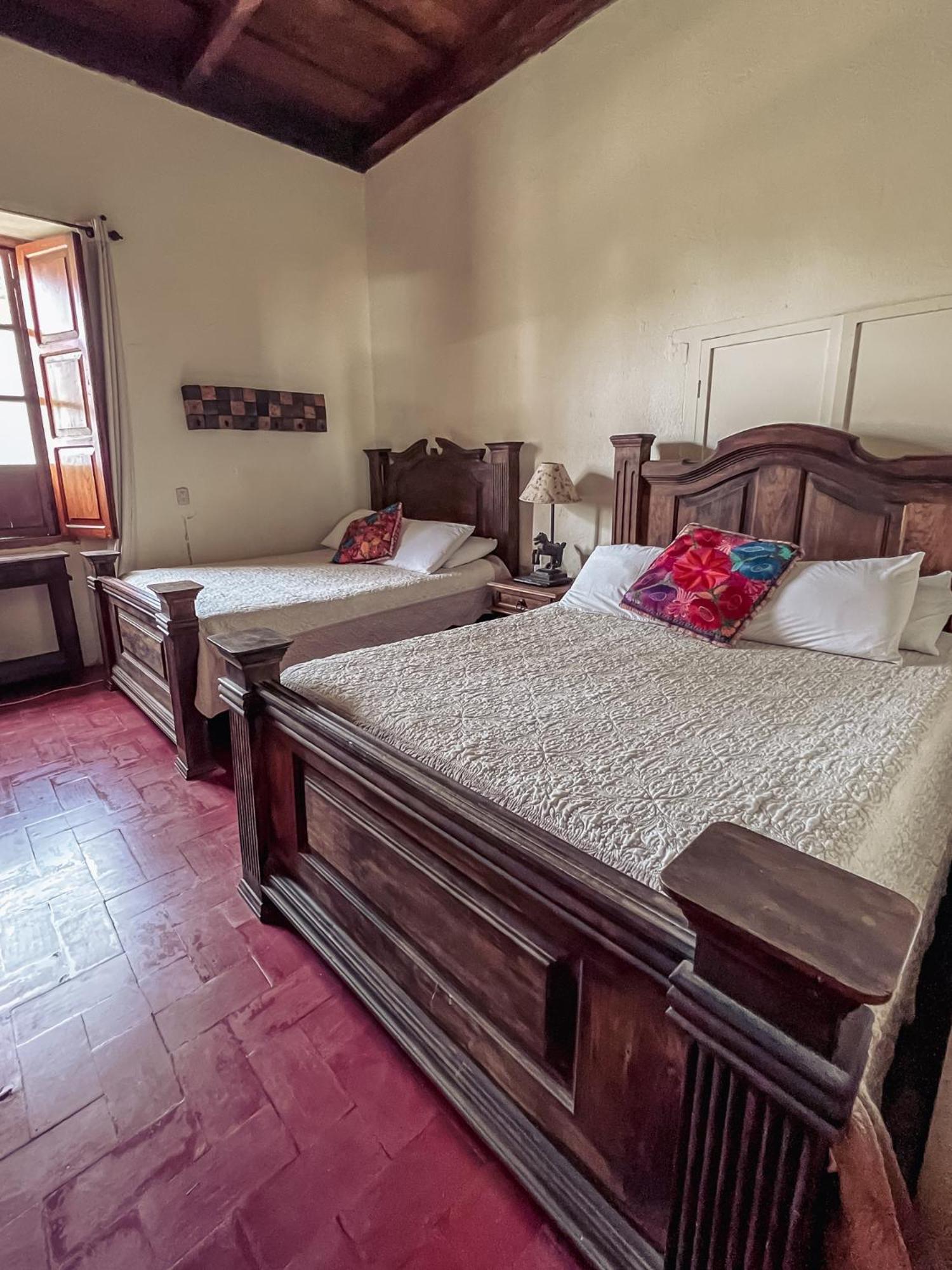 Hostal Antigueeno Antigua Buitenkant foto