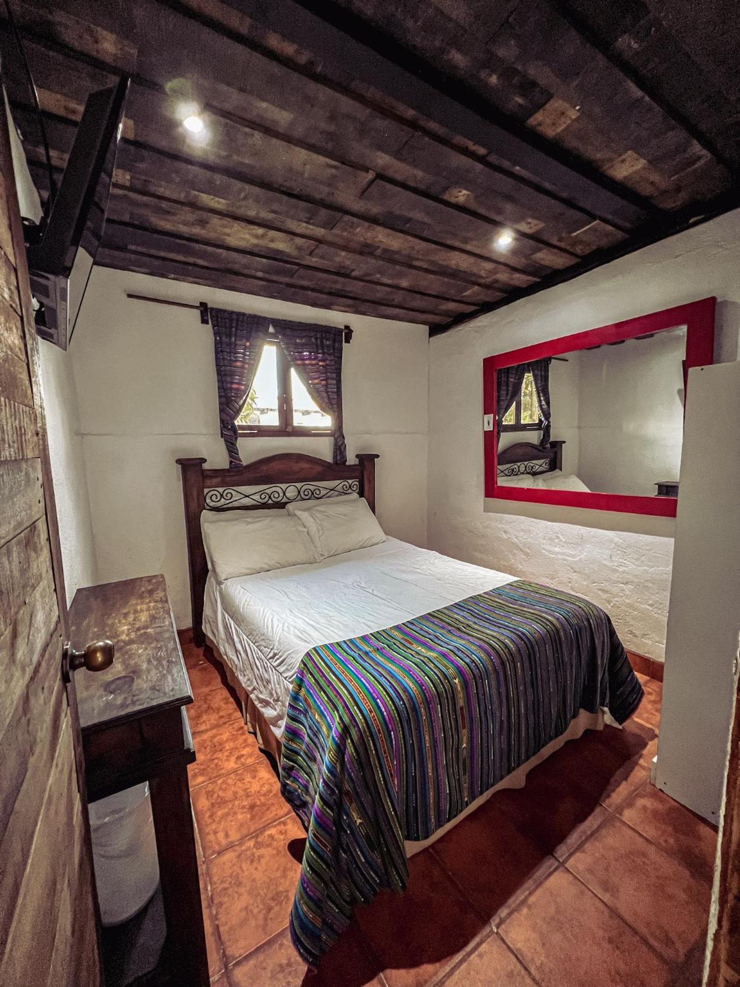 Hostal Antigueeno Antigua Buitenkant foto