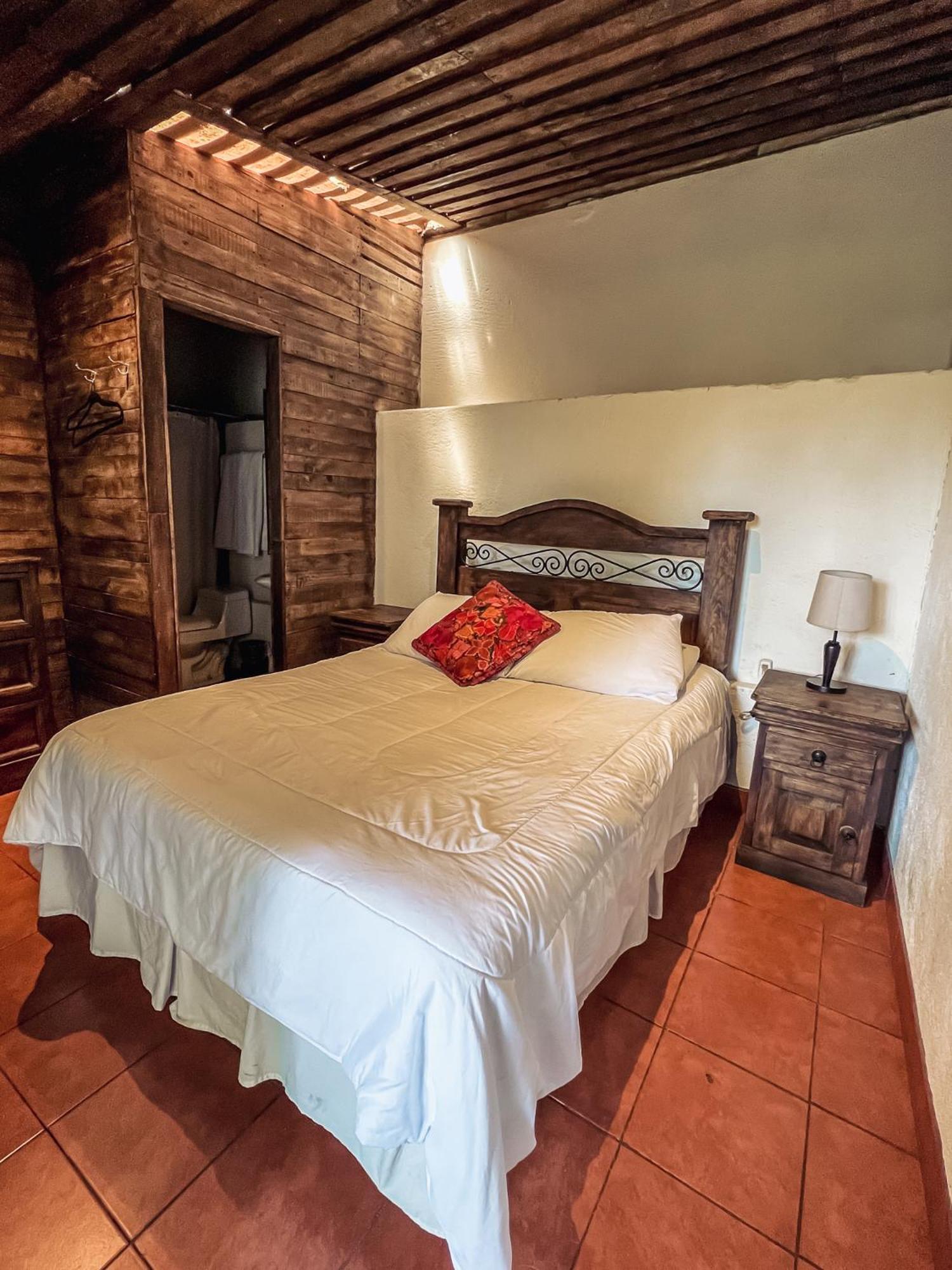 Hostal Antigueeno Antigua Buitenkant foto